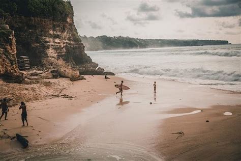 Top 10 surfing spots in Bali - Innocent Travel