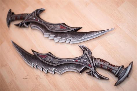 Skyrim - Daedric Swords - KamuiCosplay