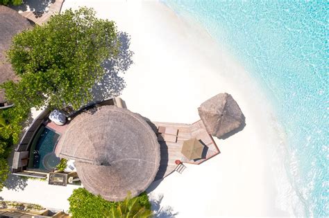 Banyan Tree Maldives Vabbinfaru - Simply Maldives Call Now