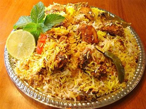 How To Cook Spicy Bombay Biryani / Sindhi Biryani Recipe | Blaze Minds ...