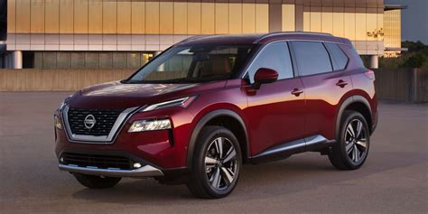 2021 Nissan Rogue Review, Pricing, and Specs