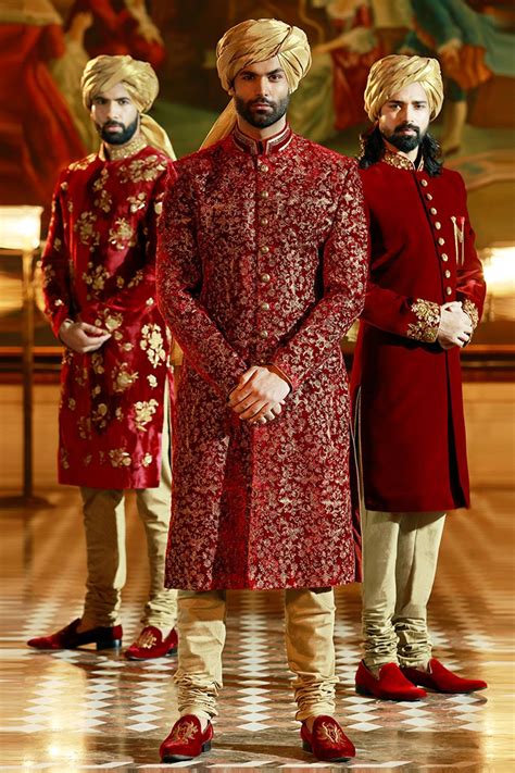 Maroon & Gold Velvet Zari Embroidered Wedding Sherwani-SH319 | Sherwani ...