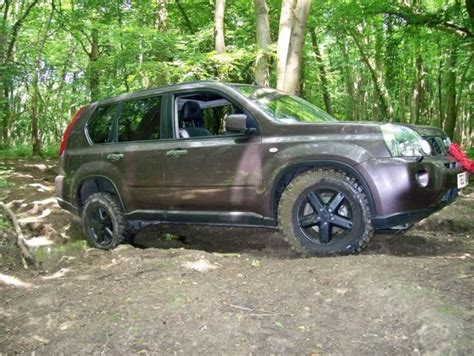 Nissan x-trail off road tires