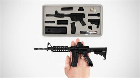 Check Out These Insanely Realistic Non-firing Toy Replica Model Guns ...