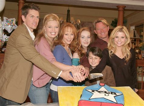 Reba Star JoAnna Garcia Swisher Says a Reboot Show Is Definitely Possible