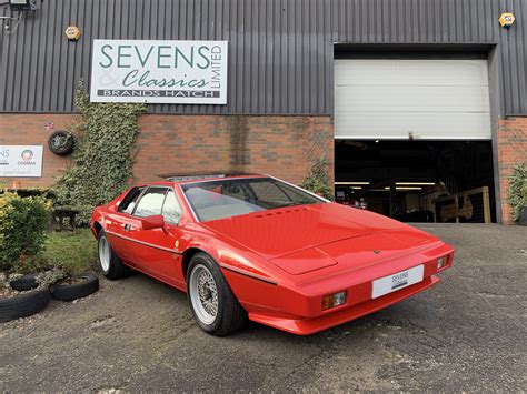 This beautiful Lotus Esprit S3 looks stunning in its gleaming Lotus Red ...