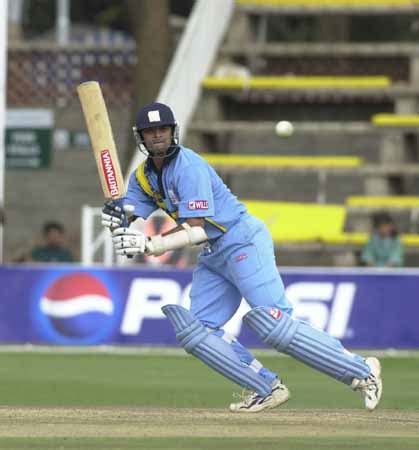 Rahul Dravid batting for India against Kenya | ESPNcricinfo.com