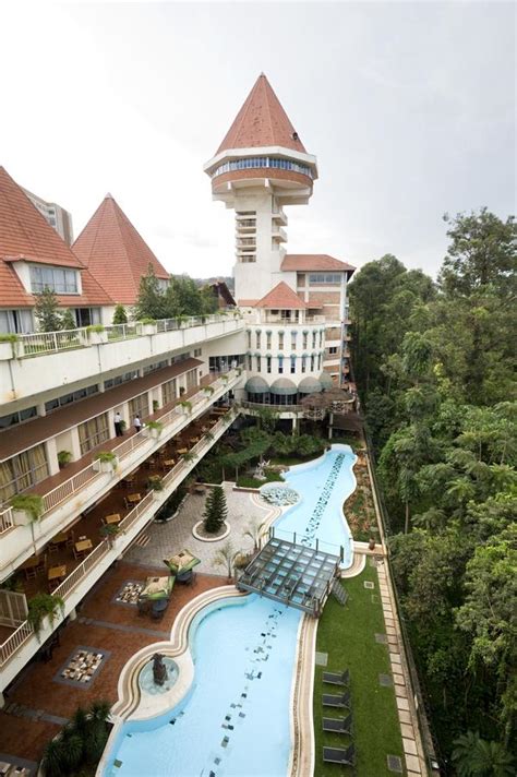 Hotels Kampala Uganda- Cheap Kampala hotels; Golf course Hotel