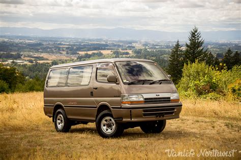 1992 TOYOTA HiAce Super Custom 4wd Diesel Van — Vanlife Northwest