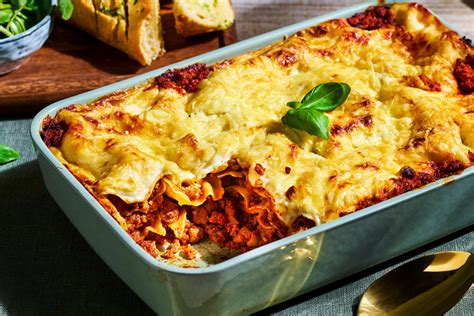 Meatless Italian Lasagna Recipe | Quorn