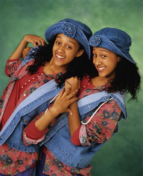 Tia And Tamera Mowry Argue Like Normal Sisters On New TV Show | HuffPost