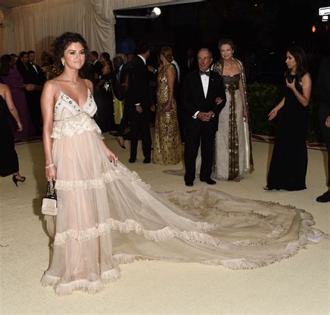 Selena Gomez – MET Gala 2018 • CelebMafia