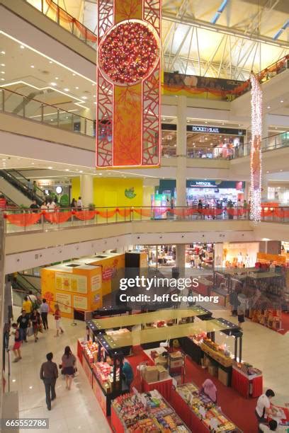 72 City Square Mall Singapore Stock Photos, High-Res Pictures, and ...