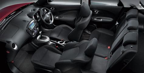 New Nissan Juke Interior picture, Inside view photo and Seats image