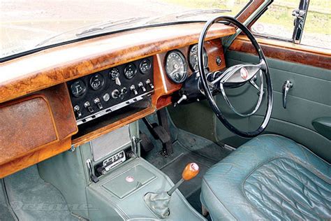 Jaguar Mk2 (1959-1967) interior Remember it so well - and that glorious ...