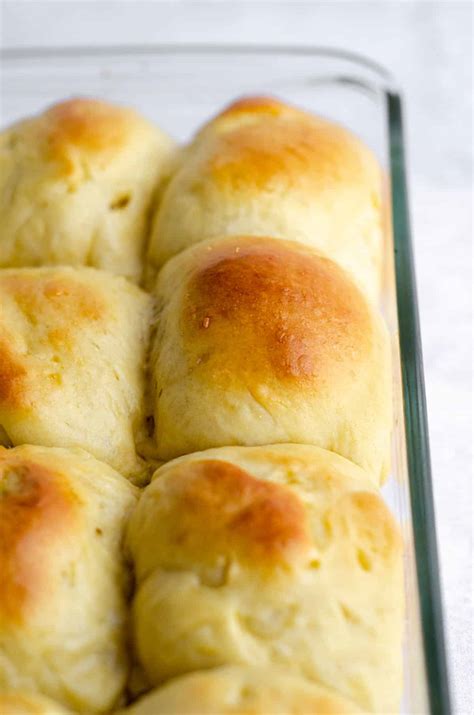 Easy Yeast Rolls for Beginners