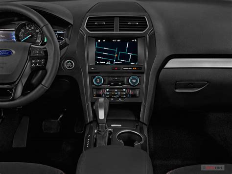 2018 Ford Explorer: 197 Interior Photos | U.S. News