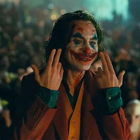 Did someone cried too in this scene? : r/joker