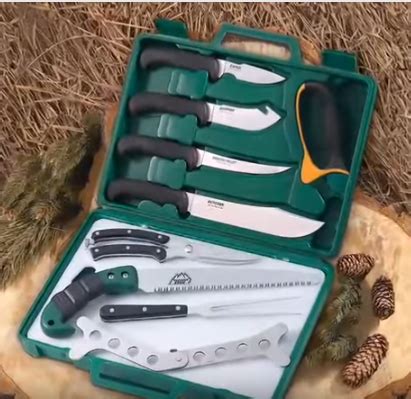 The Top 10 Best Deer Skinning Knife Set & Reviews for 2018 - HuntSharp.com