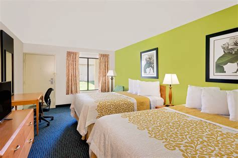 Days Inn by Wyndham Easton | Easton, MD Hotels