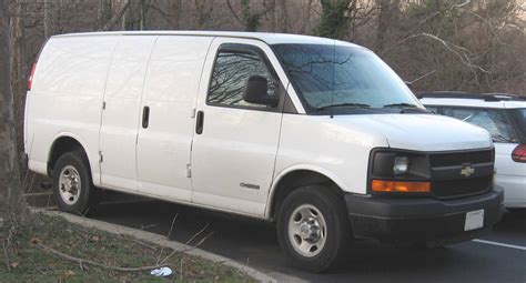 2003 Chevrolet Express Base Rear-wheel Drive G3500 Extended Cargo Van 4 ...