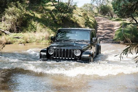 2021 Jeep Gladiator off-road review | CarExpert