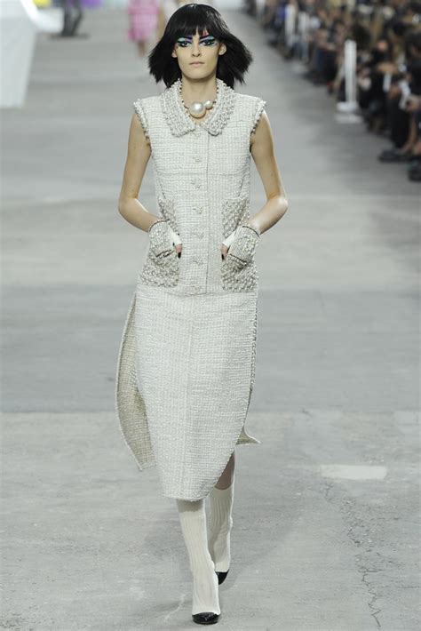 Chanel Spring 2014 Fashion Show