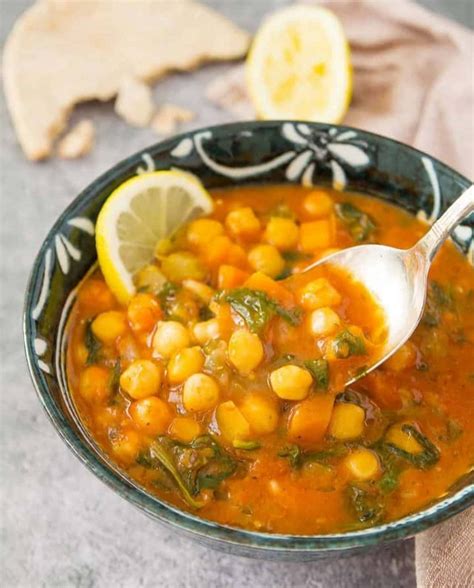 Mediterranean Chickpea Soup Recipe - Techiecycle