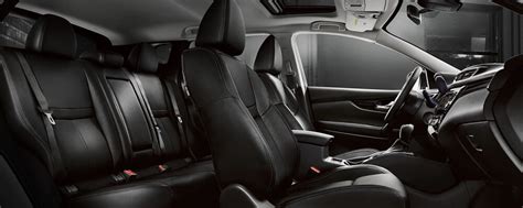 2022 Nissan Rogue Sport Interior | Serra Nissan of Traverse City