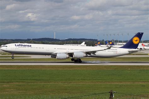 Airbus A340-600 of Lufthansa At Munich Aircraft Wallpaper 4006