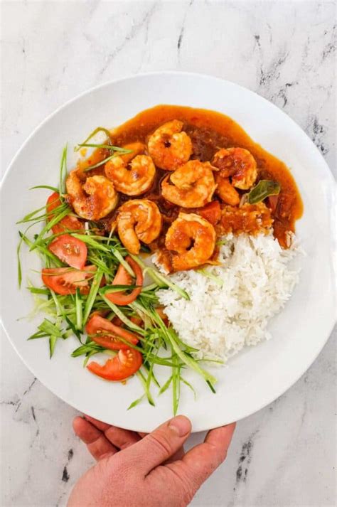 Sambal Udang (Sambal Prawns) - a recipe from Cook Eat World