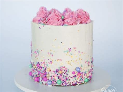 Beginner Cake Decorating Ideas | Shelly Lighting