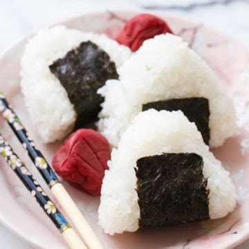 Umeboshi Onigiri (Rice Balls with Japanese Salt Plums) | Love and Olive Oil