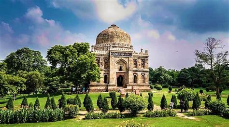 Lodi Gardens In Delhi | Fasci Garden