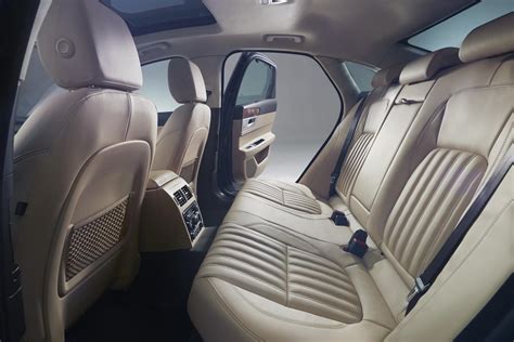 2016 Jaguar XF rear seat official image