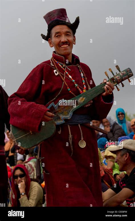 Traditional Dance and Ethnic Costume of Ladakh Stock Photo - Alamy