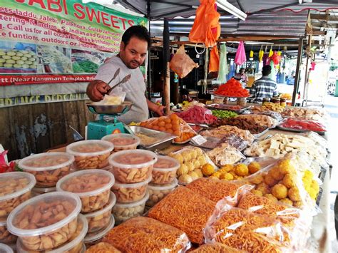 Venoth's Culinary Adventures: Punjabi Sweets Stall @ Brickfields, Kuala ...