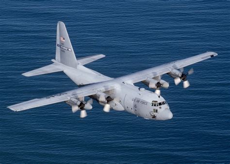 File:Lockheed C-130 Hercules.jpg - Wikipedia