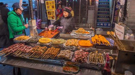 10 Best Seoul Night Markets to Visit