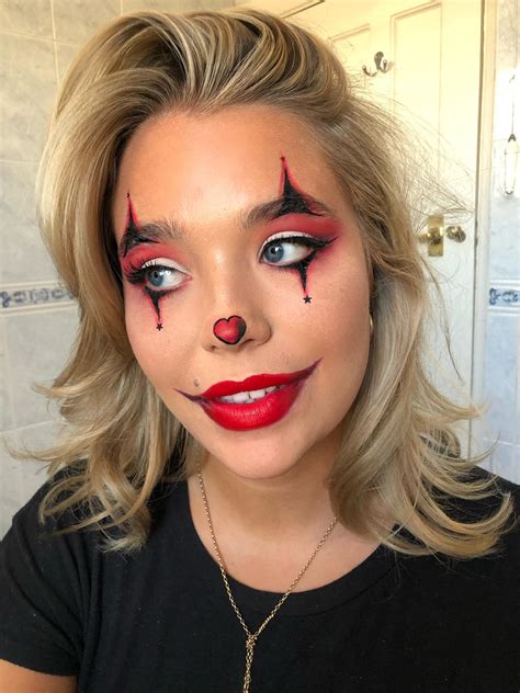 A Halloween clown makeup look I did 🥰 : r/MakeupAddiction