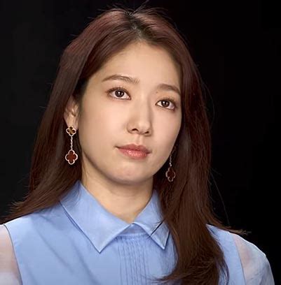 Park Shin Hye Age, Birthday, Net worth, Height and Bio