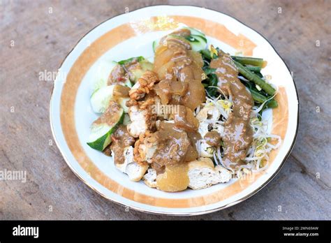 Rujak Cingur, Indonesian Traditional Salad with Peanut Shrimp Paste ...