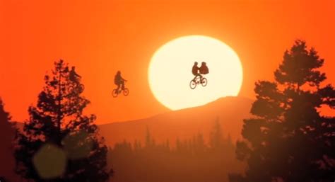 "E.T. the Extra-Terrestrial" (1982) | 20 Unforgettable Scenes in Steven ...