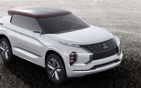 Mitsubishi unveils new plug-in hybrid SUV with ~75 miles of range: GT ...