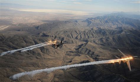 HD wallpaper: Bombers, Rockwell B-1 Lancer | Wallpaper Flare