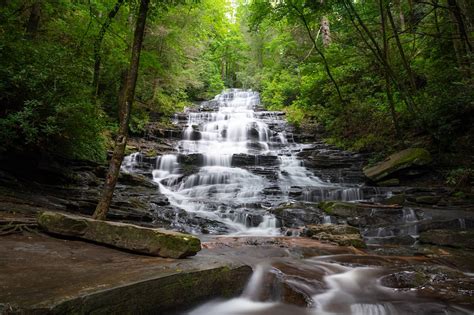 These 17 North Georgia Waterfalls Will Take Your Breath Away | Lake ...