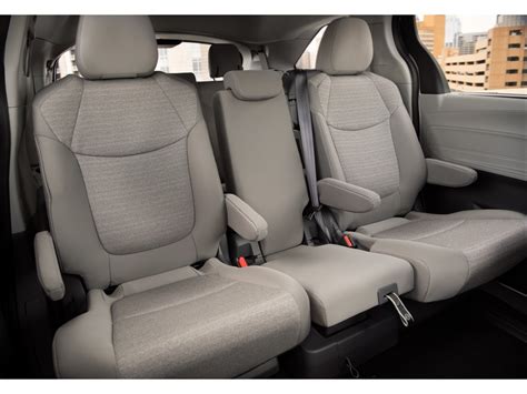 2023 Toyota Sienna: 100 Interior Photos | U.S. News