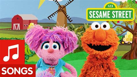 Sesame Street: Find Orange with Elmo and Abby! | I Spy Color Song #1 ...