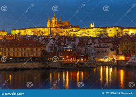 Prague Castle at Night, Czech Republic Stock Photo - Image of medieval ...