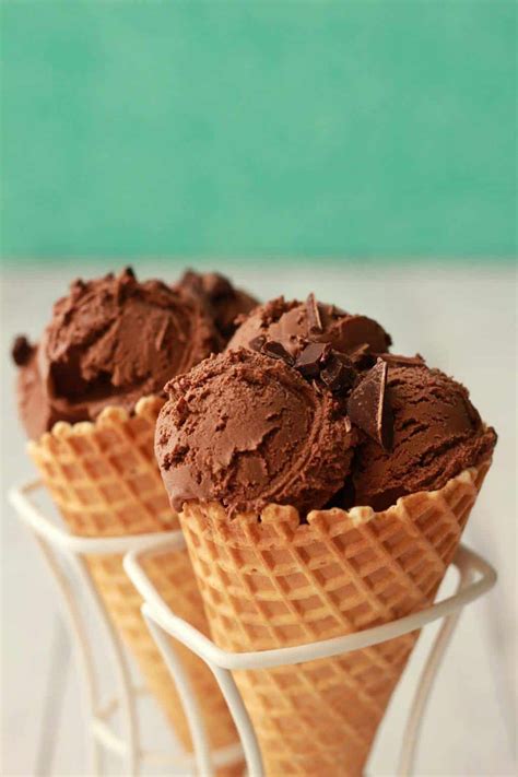 The Most Decadent Vegan Chocolate Ice Cream - Loving It Vegan